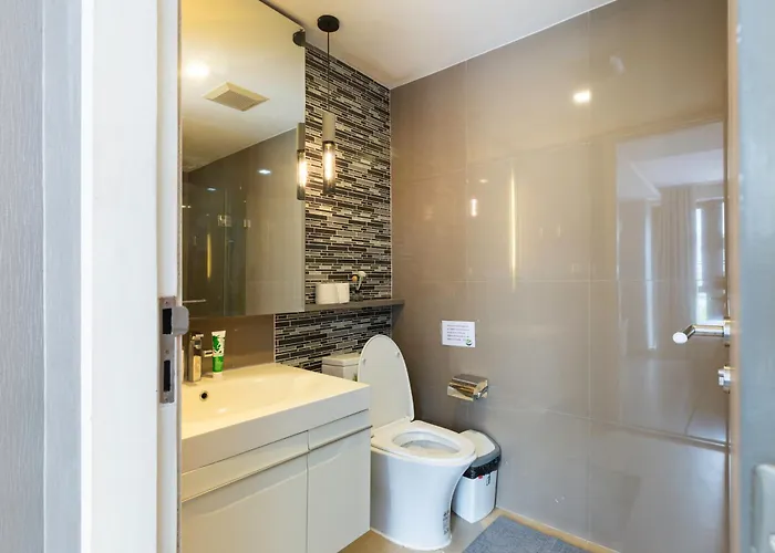 Appartamento Dazzle Sukhumvit 7 By Lefoyer Bangkok