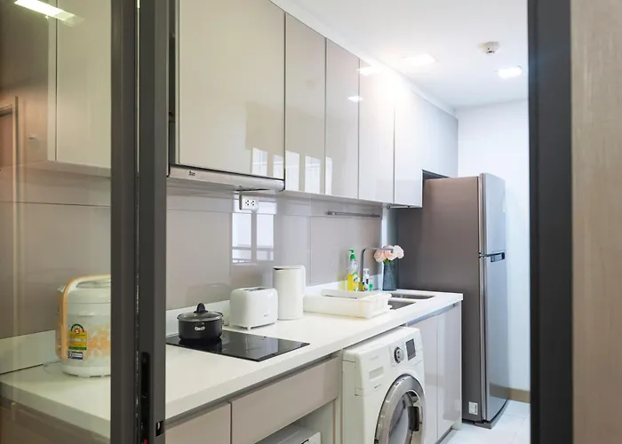 Dazzle Sukhumvit 7 By Lefoyer Appartamento Bangkok